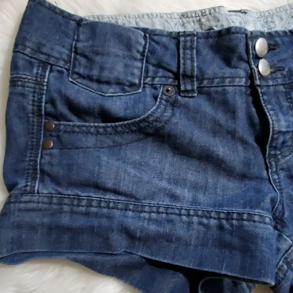 Freestyle denim - Picture 2 of 3